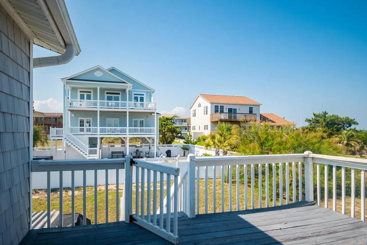 Sawyers Shore Shack By Holiday home