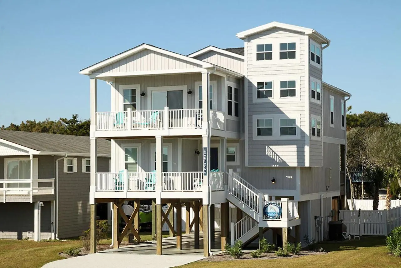 Holiday home Porpoise Driven Life By *