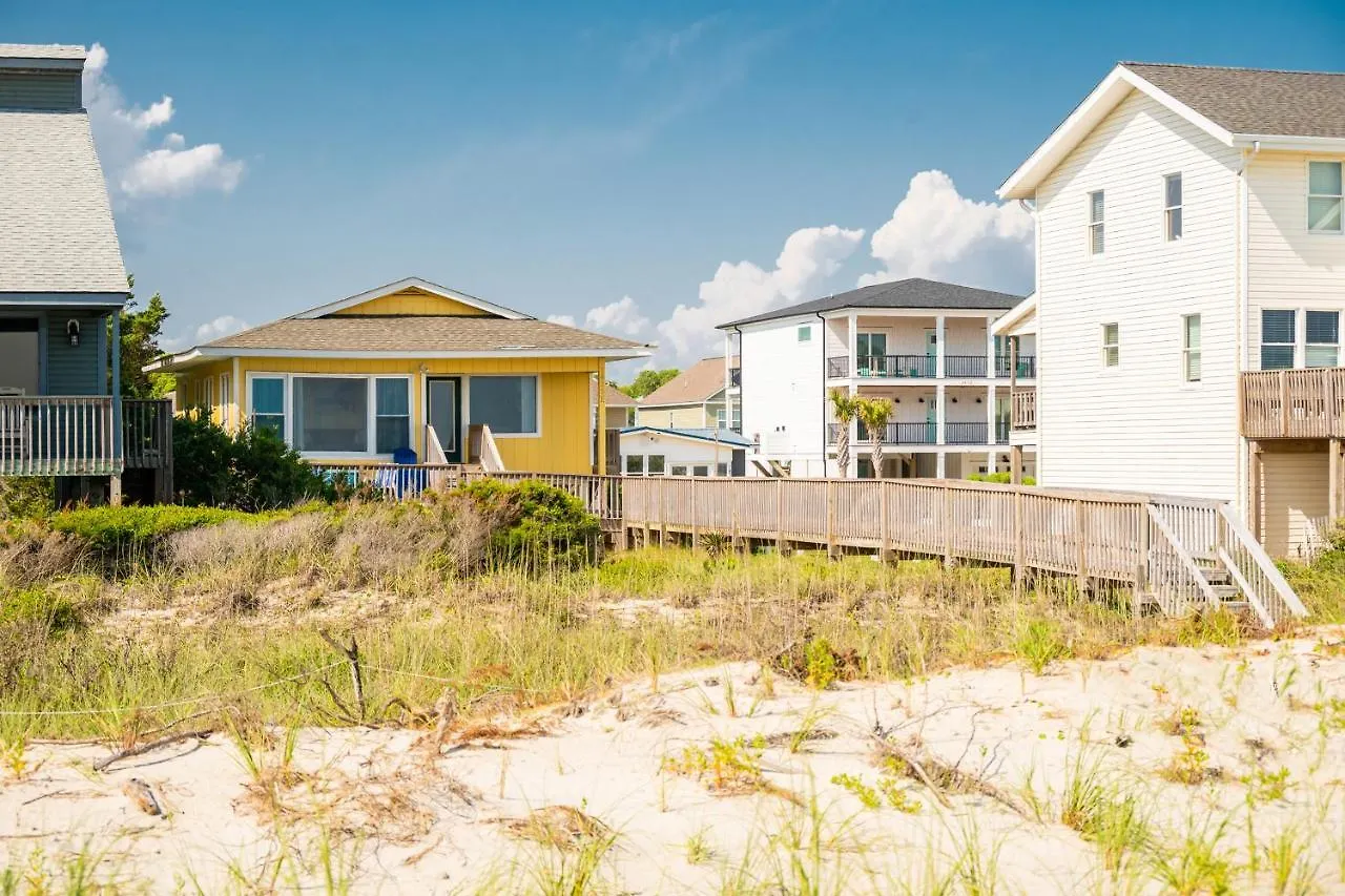 Sea Sage By Holiday home Oak Island