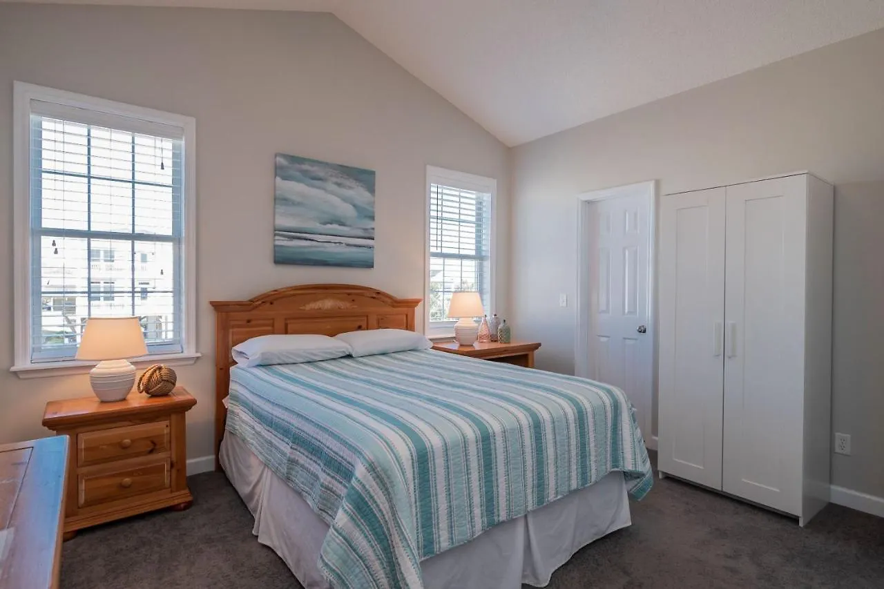 Sea Glass By Holiday home Oak Island
