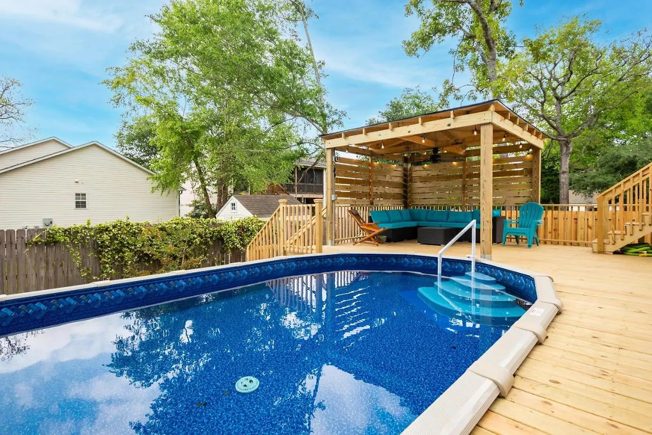 Woodlands Wonder By Holiday home *