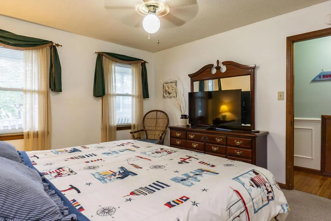 Holiday home Windy Pointe By Oak Island