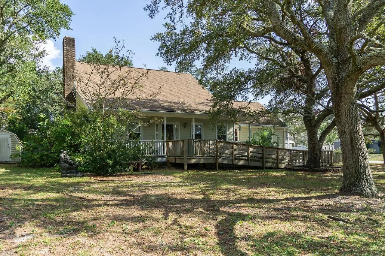 Holiday home Windy Pointe By Oak Island