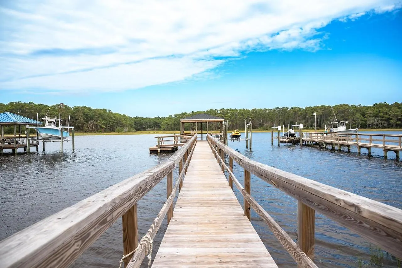 Holiday home Waterway Haven By