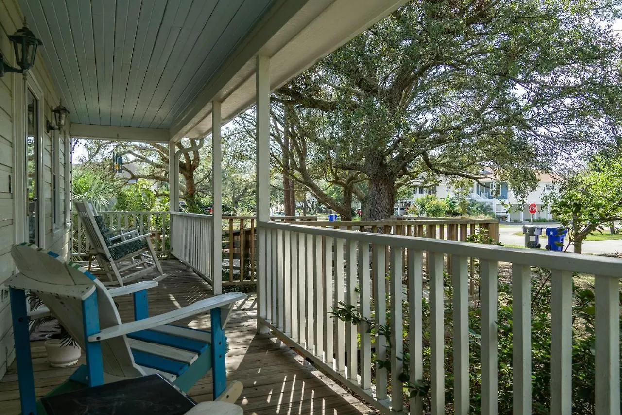 Windy Pointe By Holiday home Oak Island