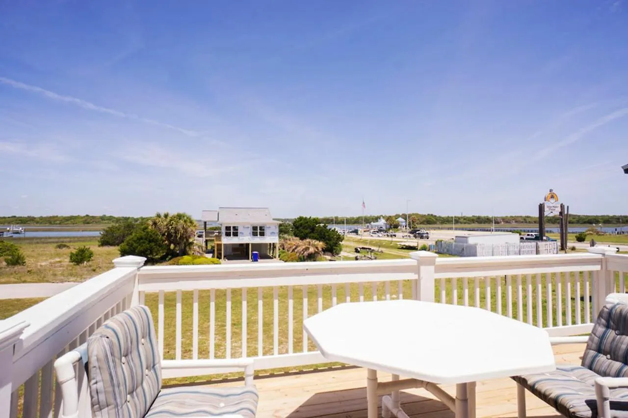 Shorebird By Holiday home *