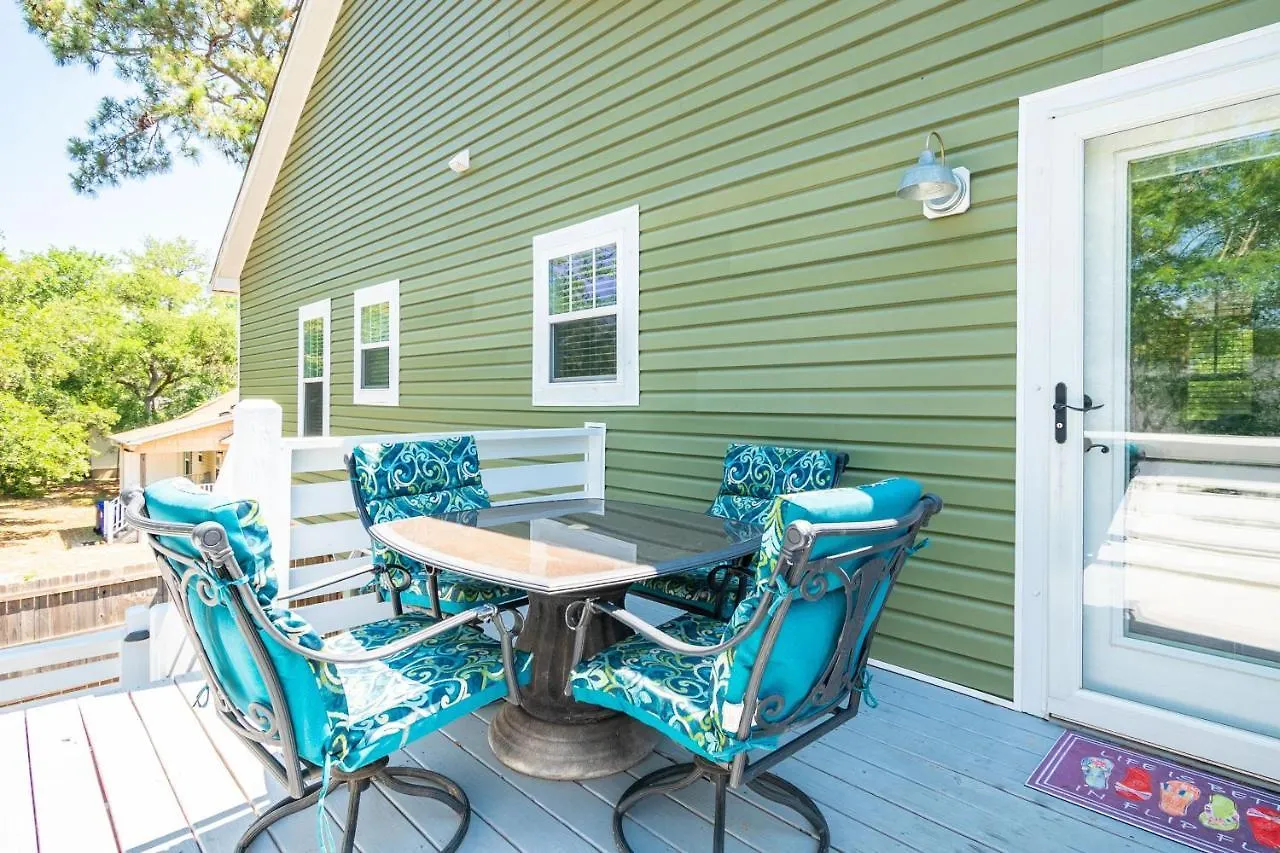 Shore 2 Relax By Holiday home Oak Island