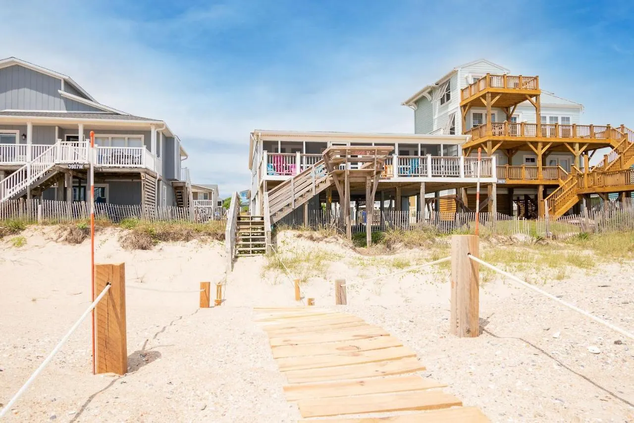 Blu Malibu By Holiday home Oak Island