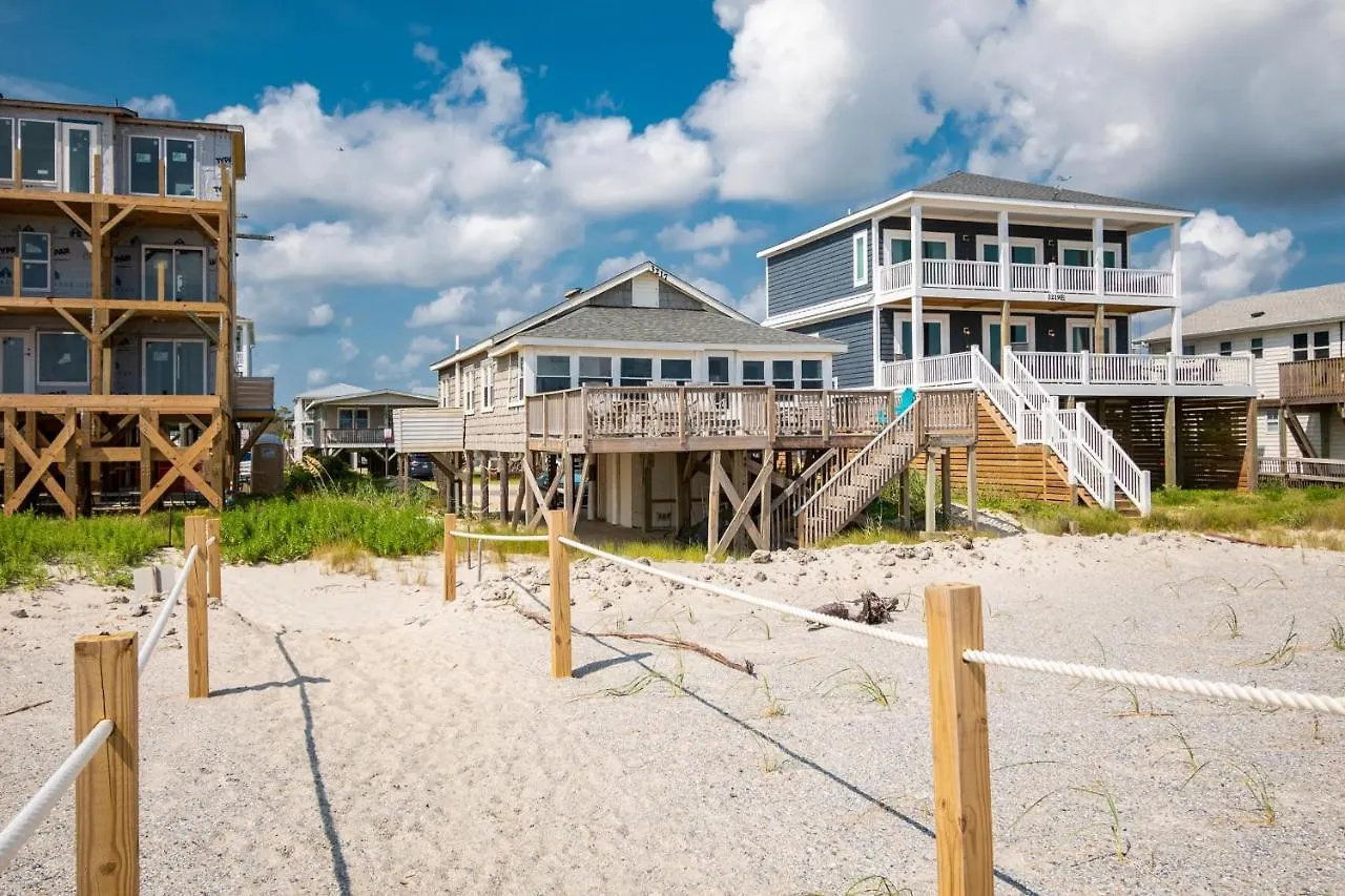 Beside The Sea By Holiday home Oak Island