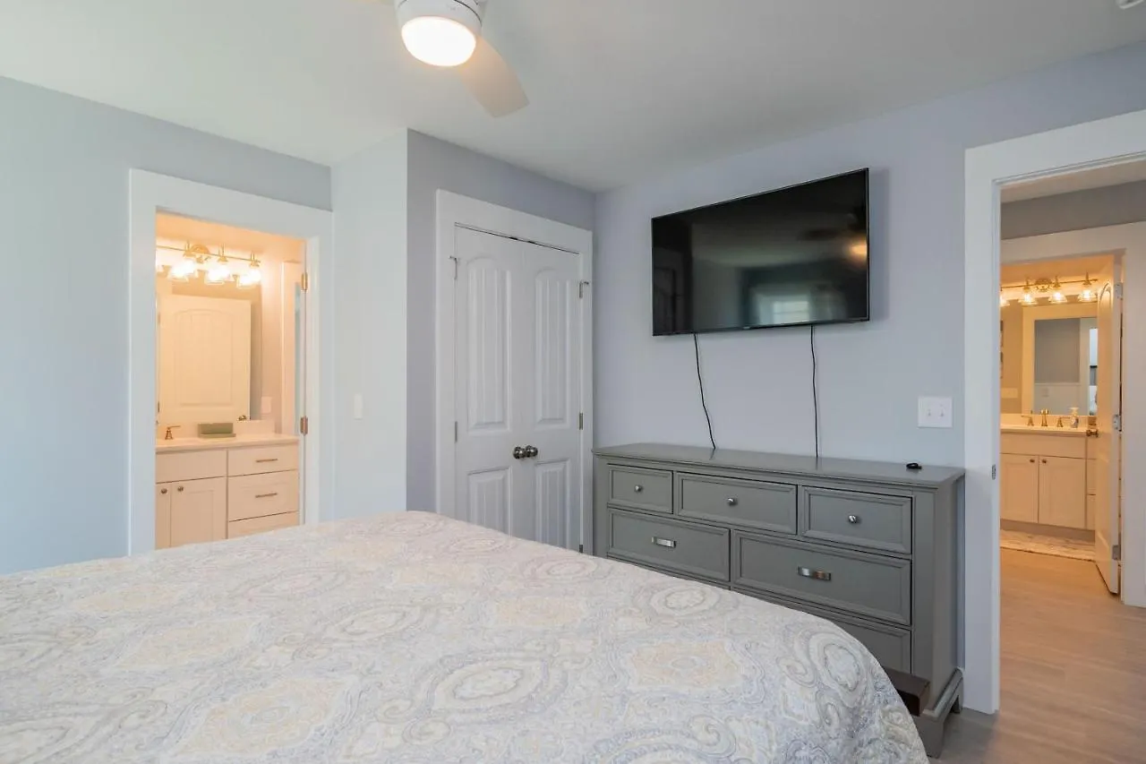 Holiday home Sweet Sunshine By Oak Island