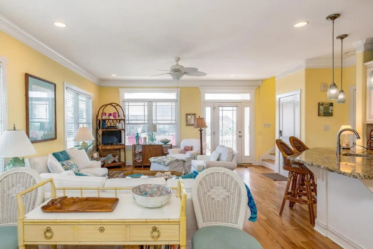Holiday home Change Of Pace By Oak Island