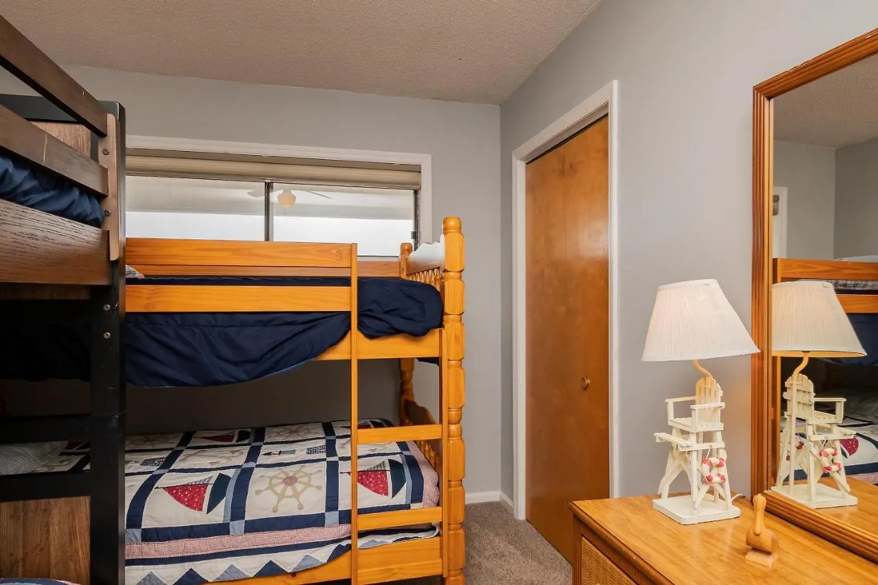 Southern Shores By Holiday home Oak Island