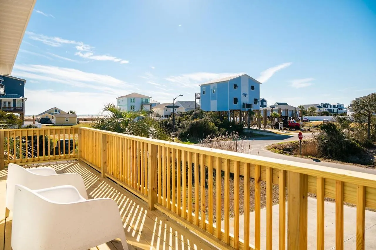 Holiday home Splendid Days By Oak Island