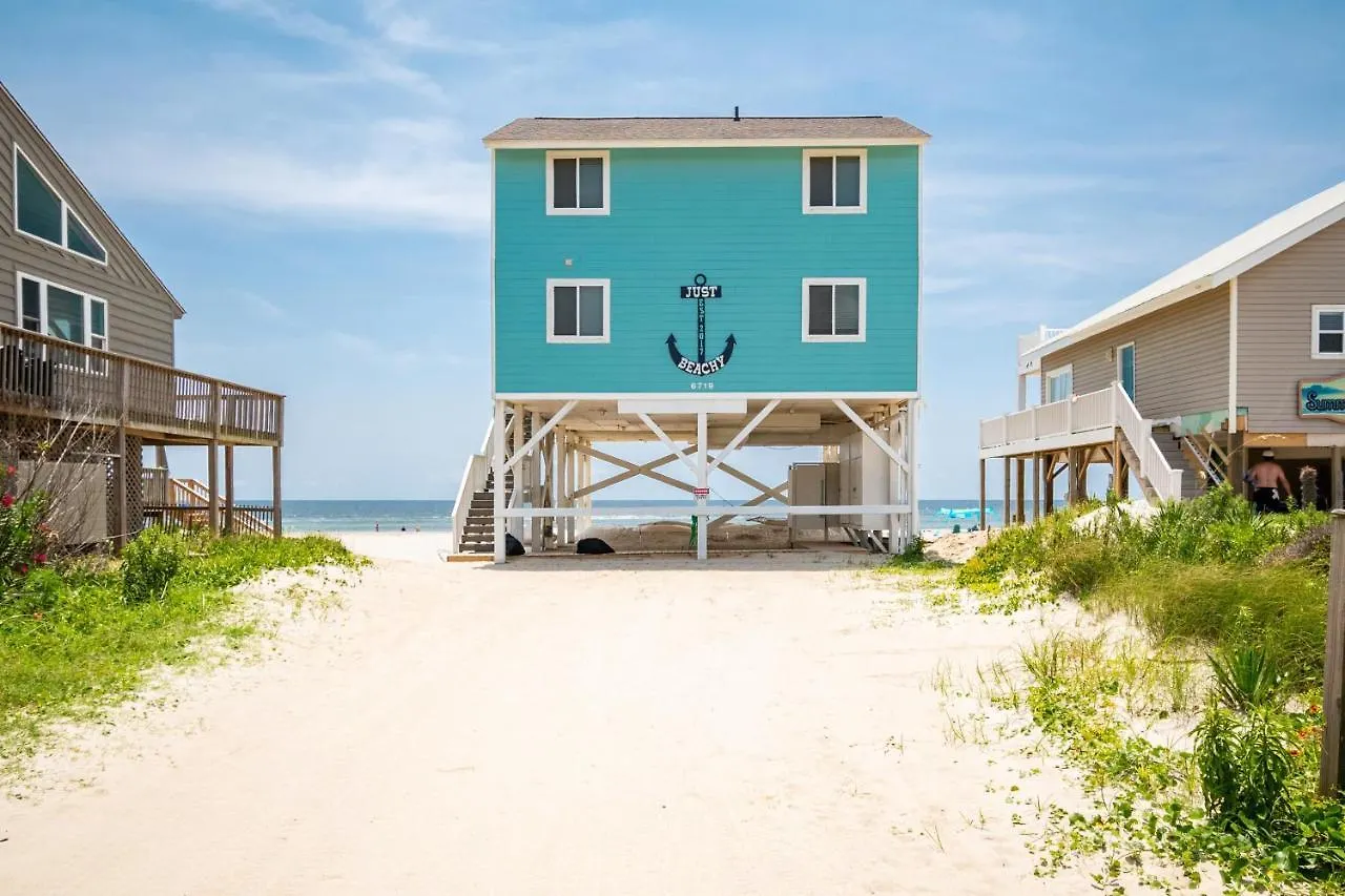 Holiday home Just Beachy By Oak Island