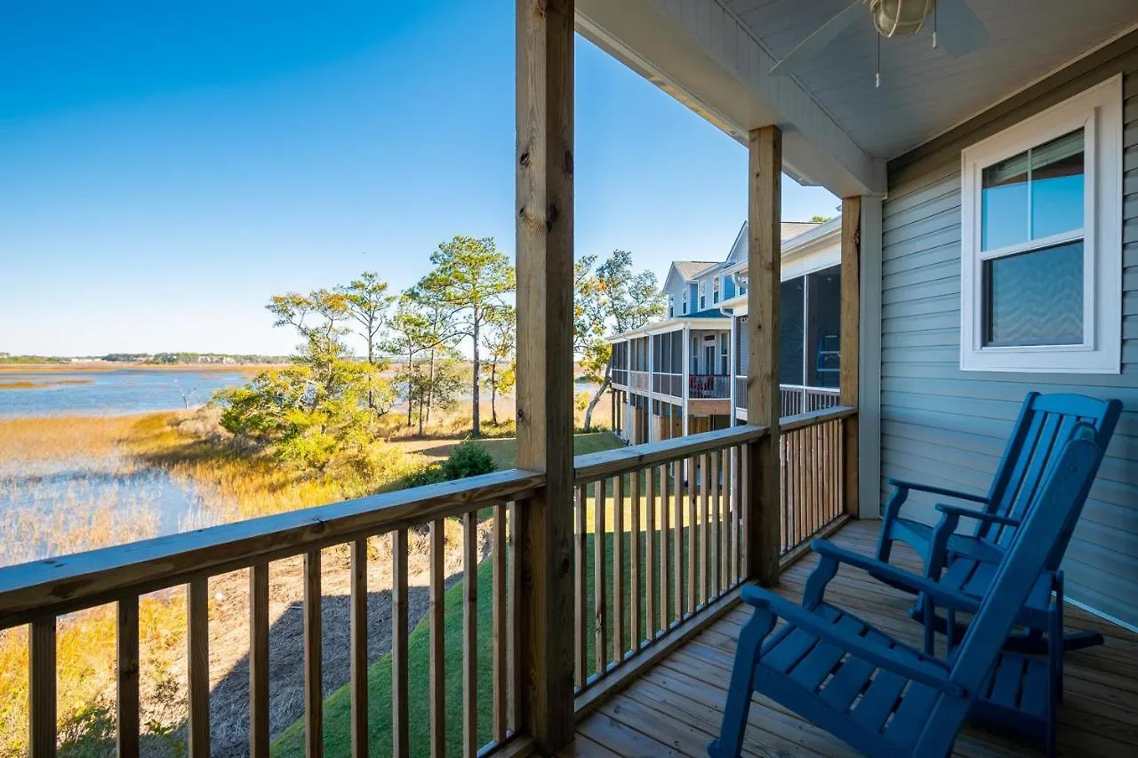 Intracoastal Views By Oak Island