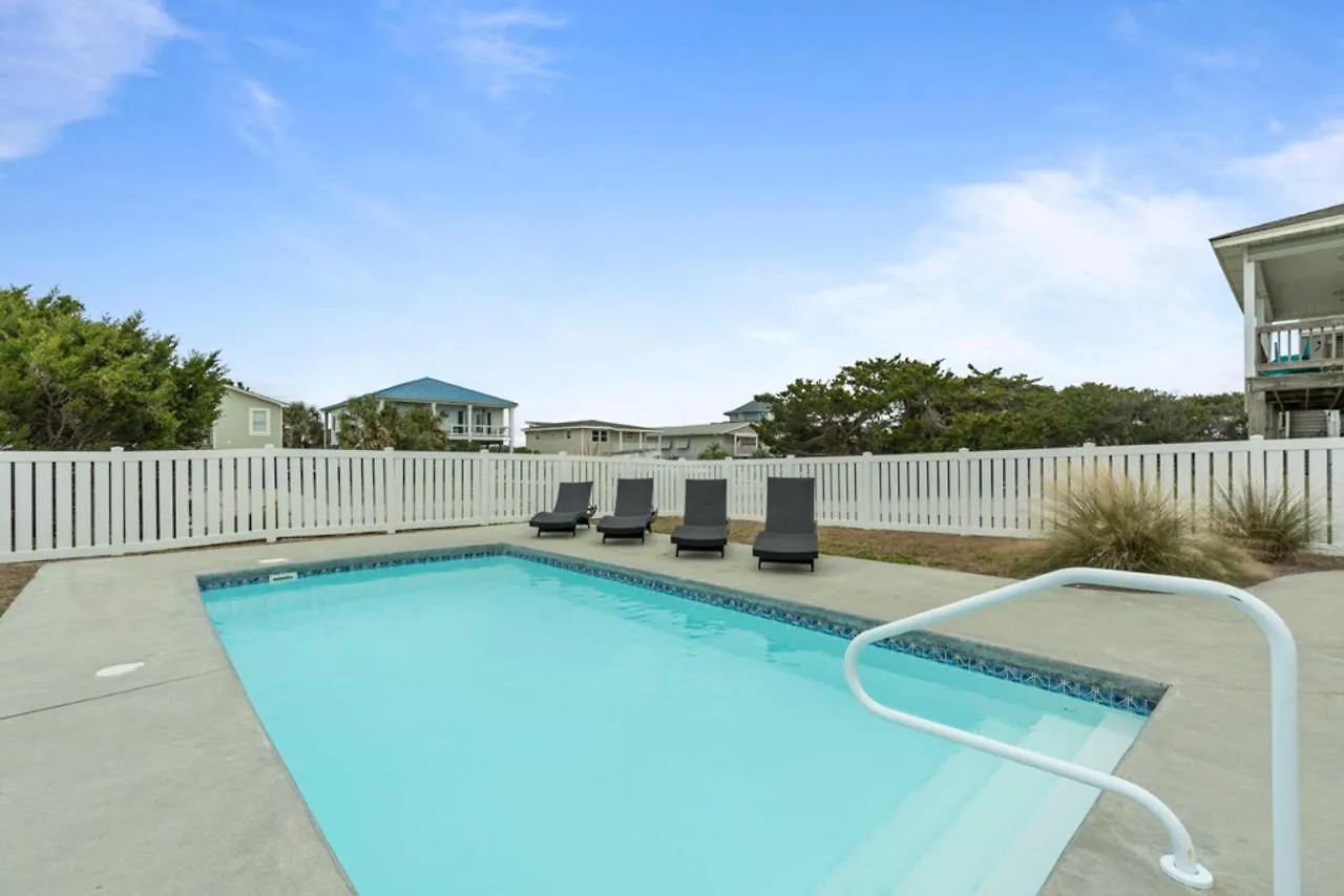 Holiday home Coast Is Clear By