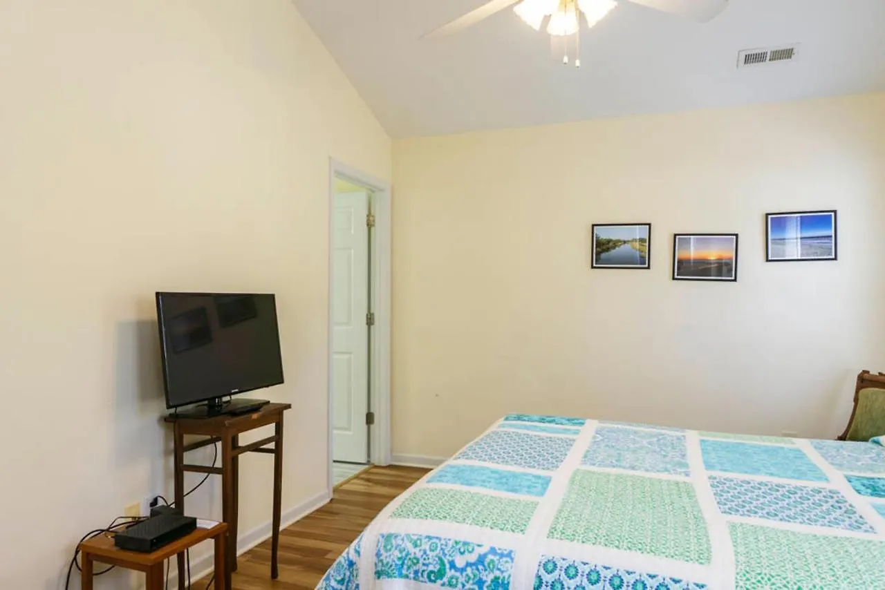 Island Delight By Holiday home
