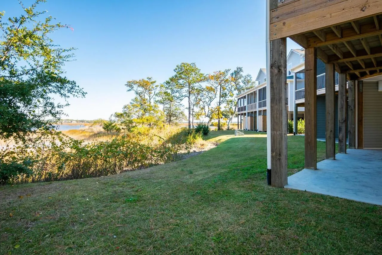 Intracoastal Views By Oak Island
