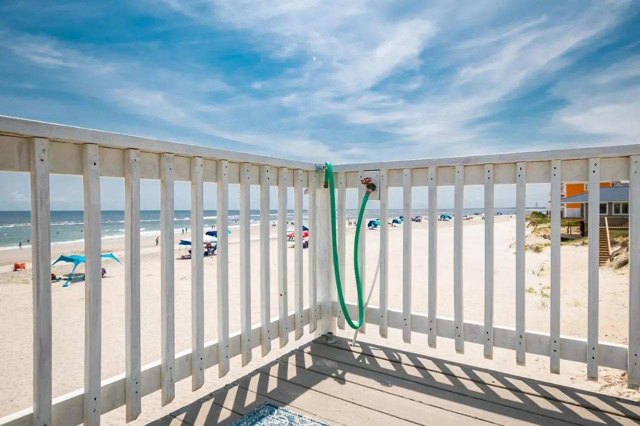 Holiday home Just Beachy By *