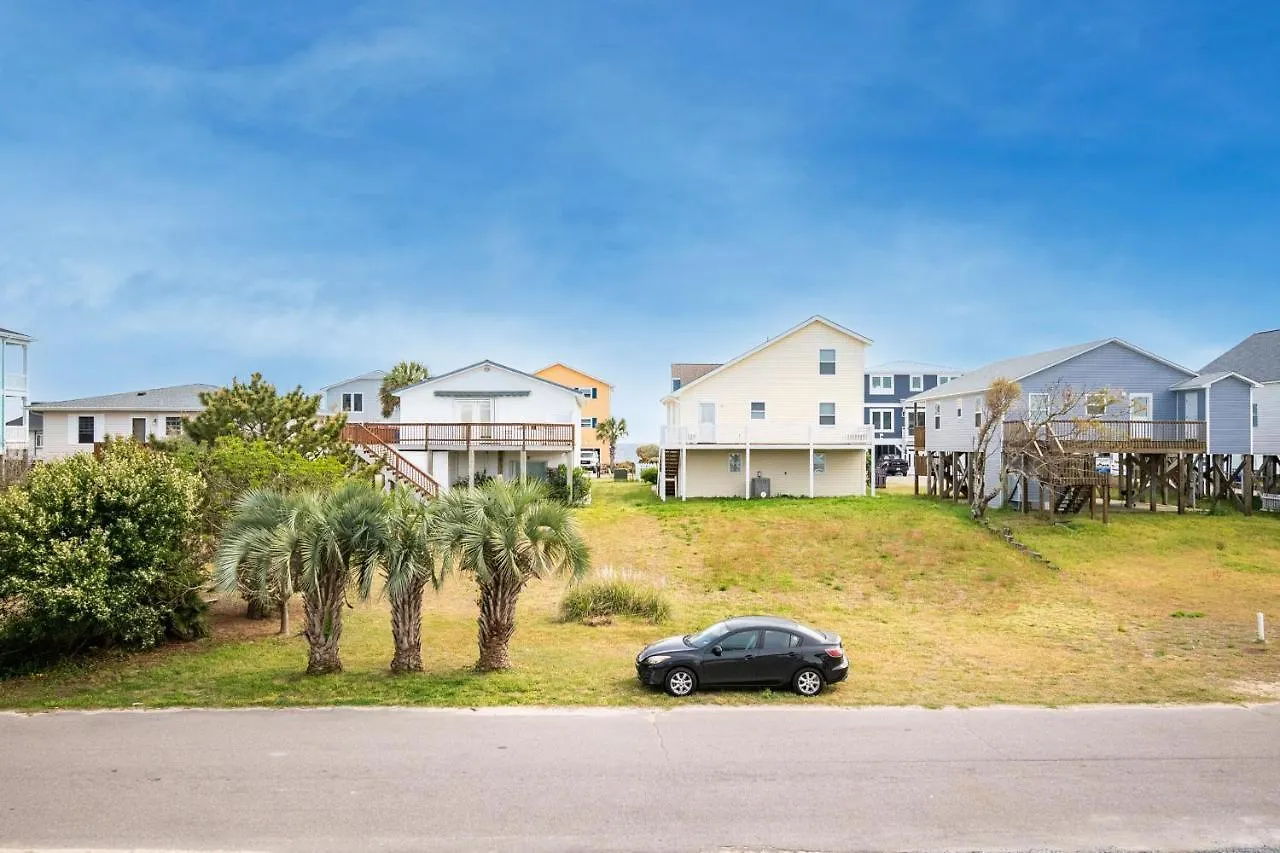 Glide Path By Holiday home Oak Island