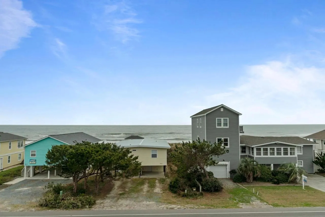 Holiday home Coast Is Clear By Oak Island