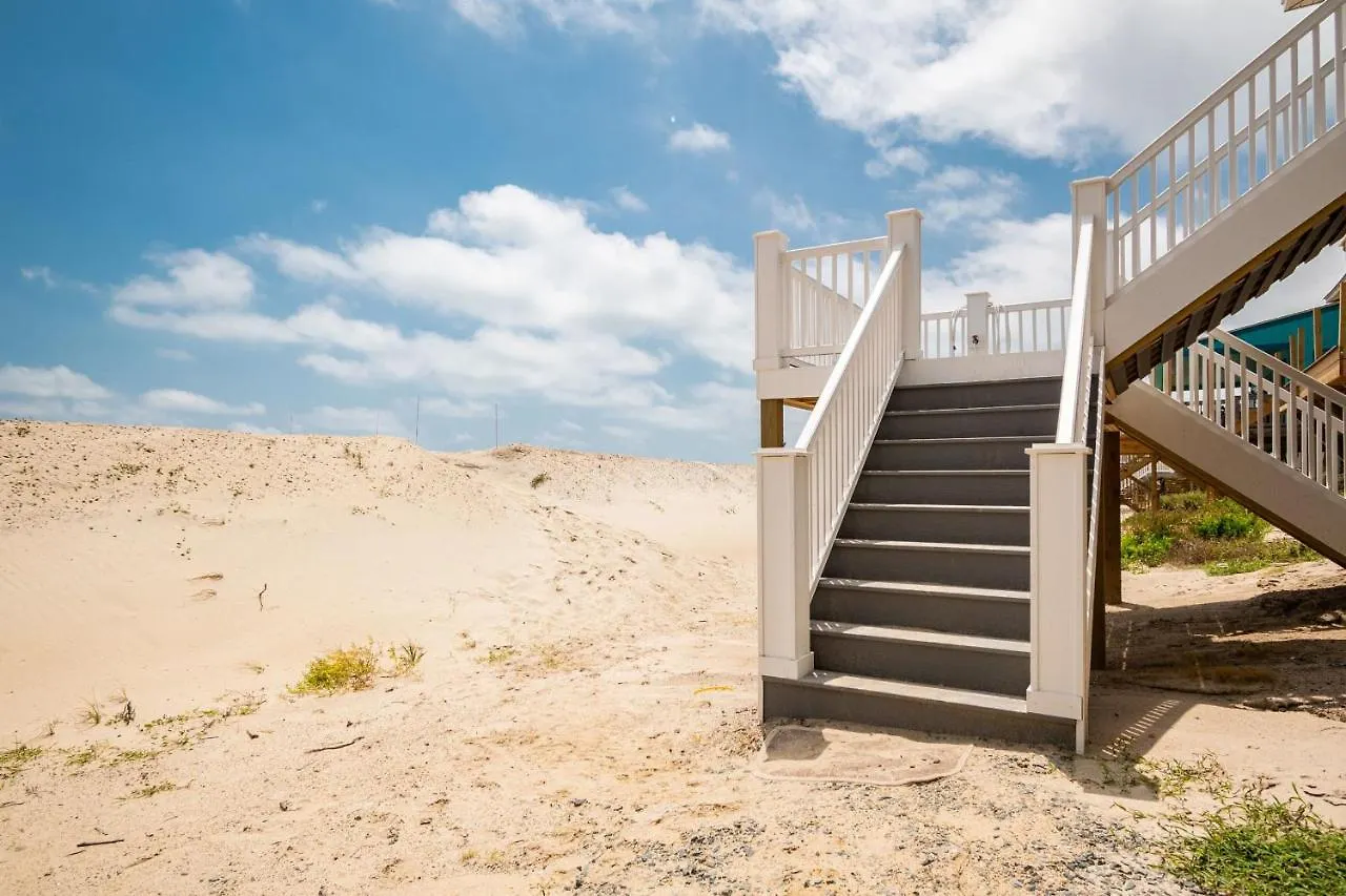 Holiday home Dunes By Oak Island