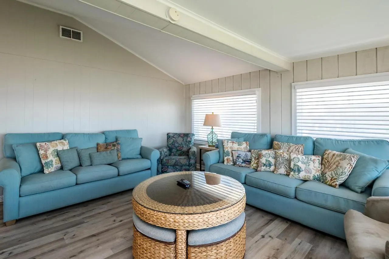 Daze At Sea By Holiday home Oak Island