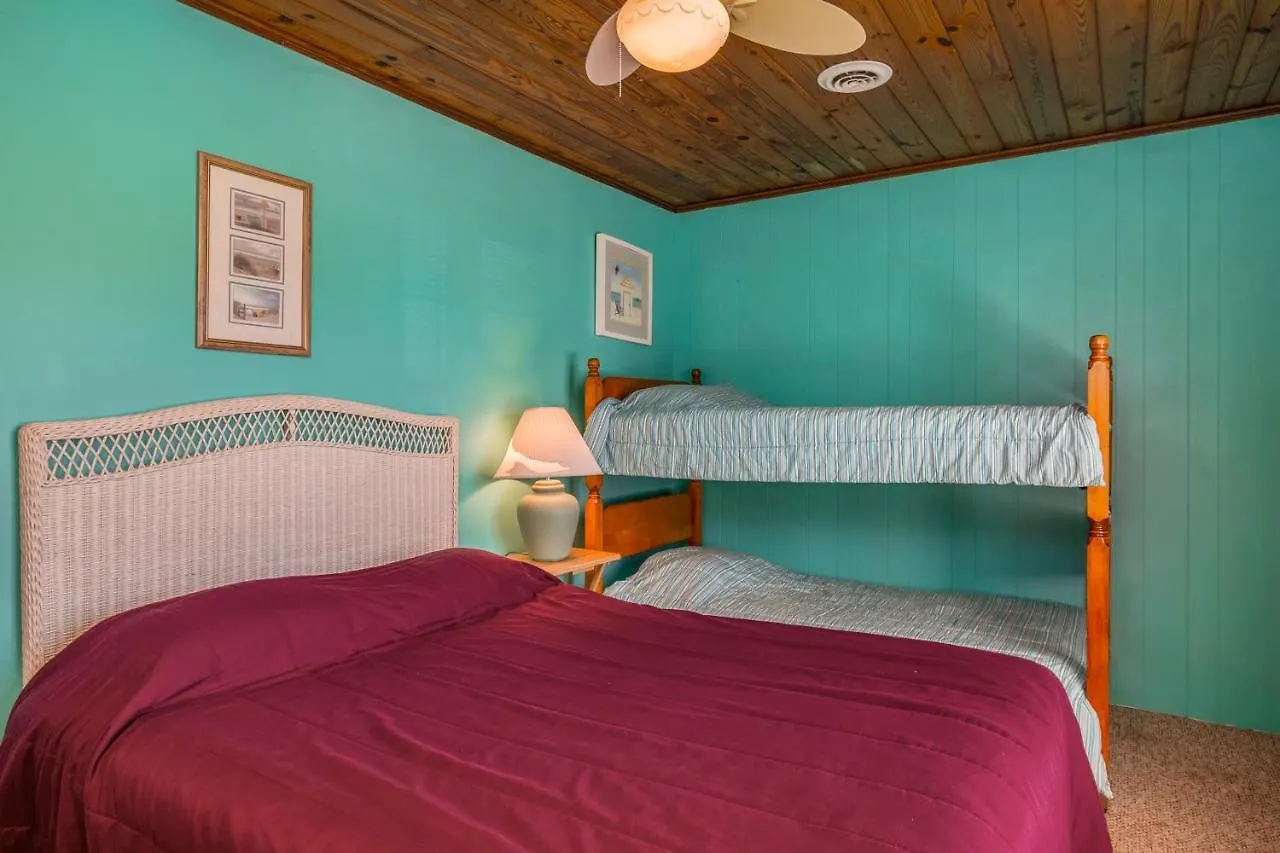 Papas Place By * Oak Island