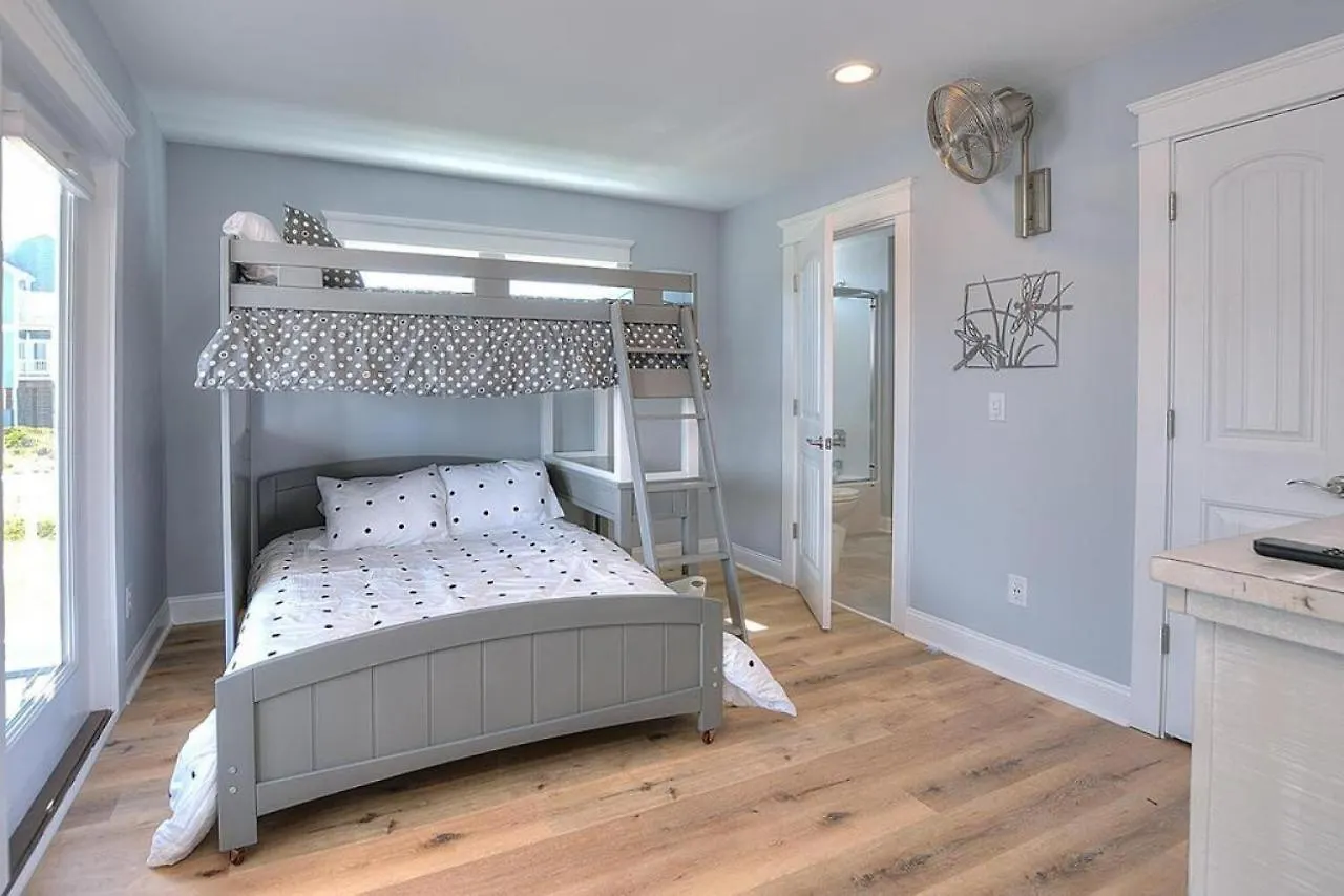Gratitude Holiday home Oak Island