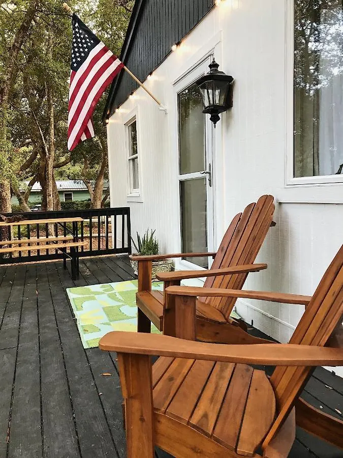By The Sea: Pagnotto Shellback House * Oak Island