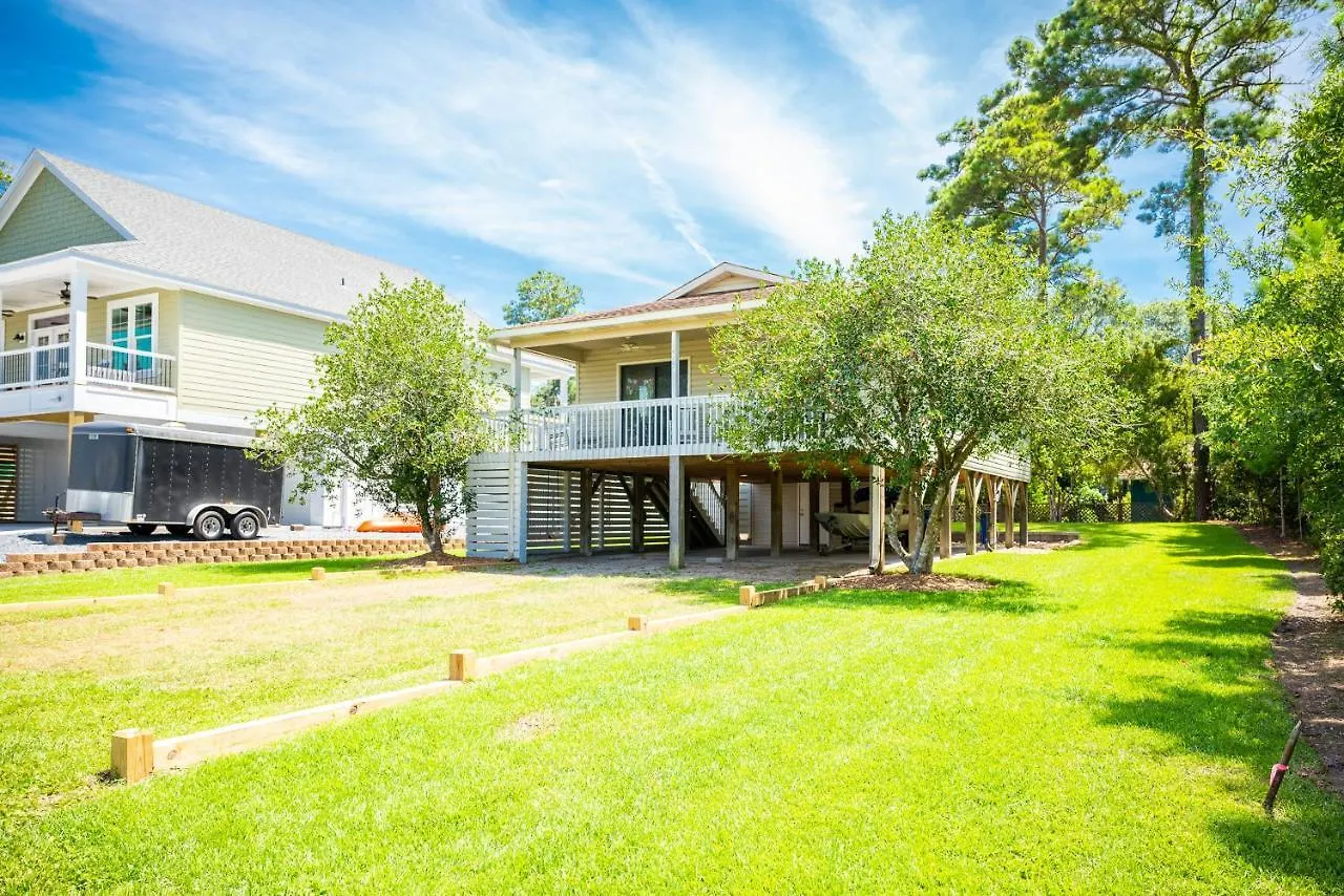 Holiday home Wingspan By Oak Island