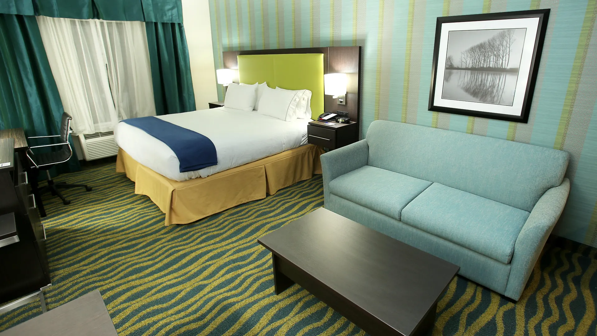 Hotel Express & Southport - Area By Ihg Oak Island