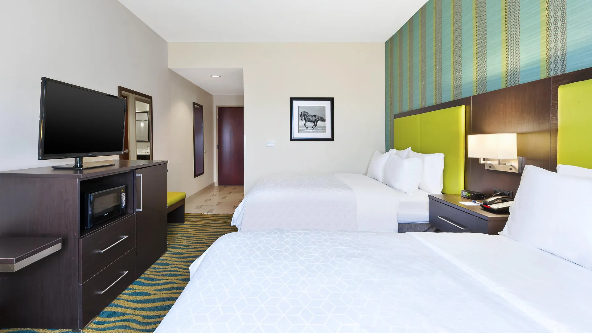 Hotel Express & Southport - Area By Ihg 2*