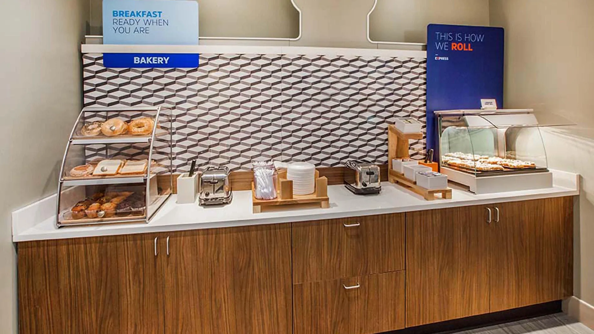 Express & Southport - Area By Ihg