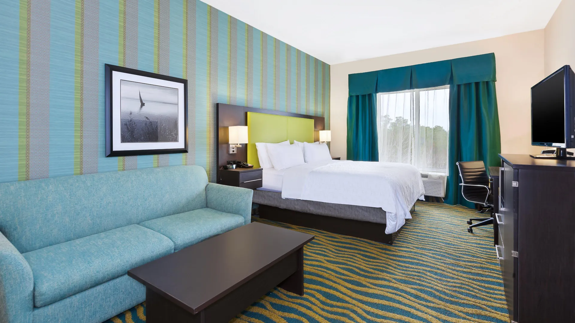 Express & Southport - Area By Ihg Hotel Oak Island