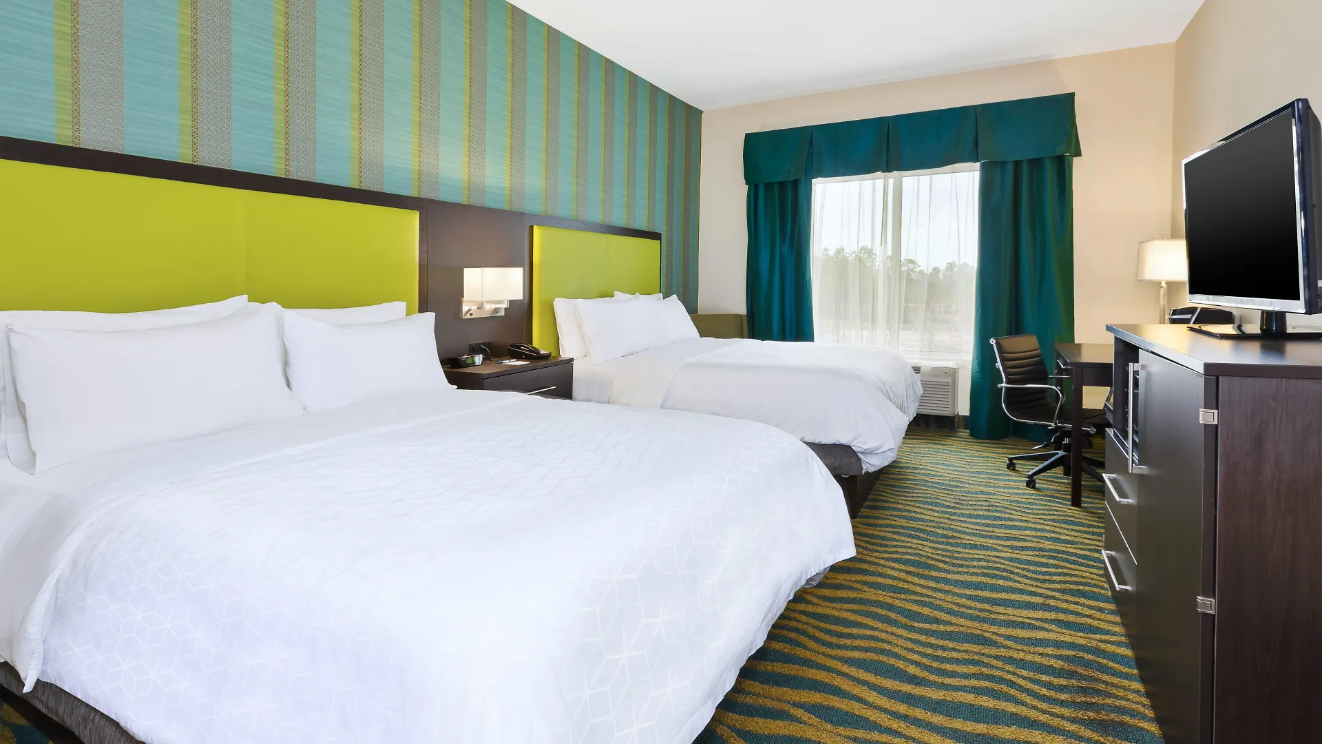 Express & Southport - Area By Ihg