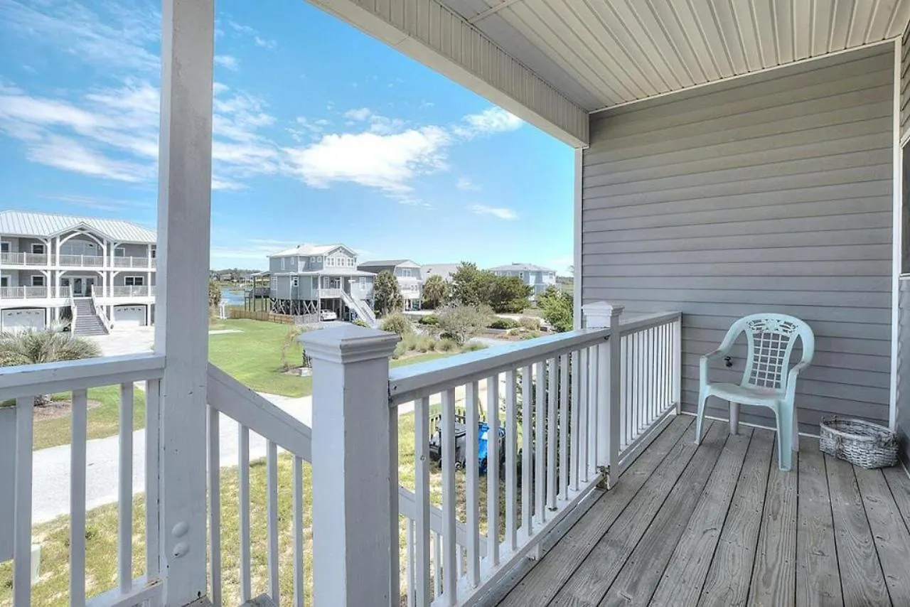 Picture Perfect * Oak Island