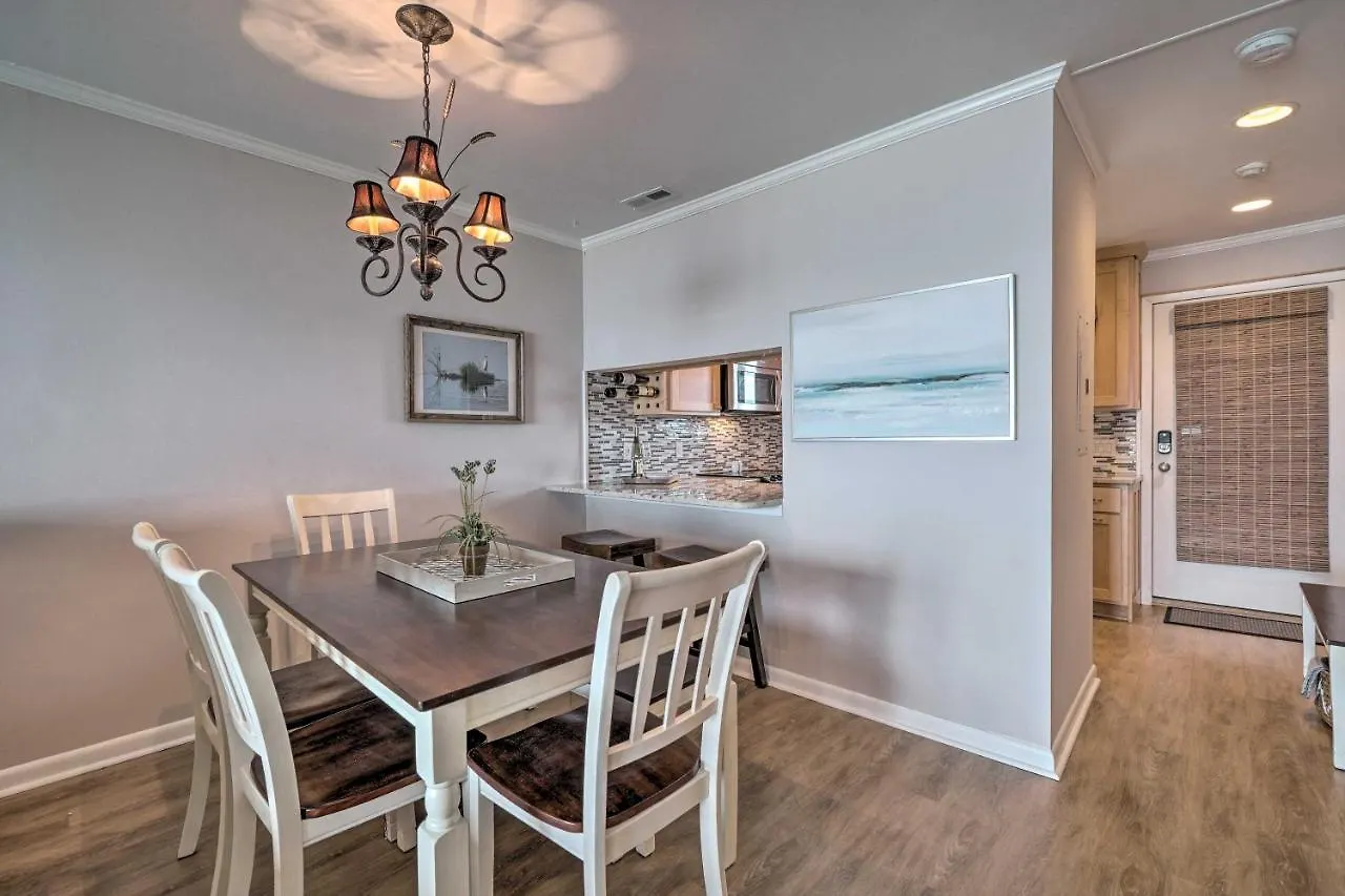 Apartment Beachfront With Unobstructed Ocean Views! Oak Island