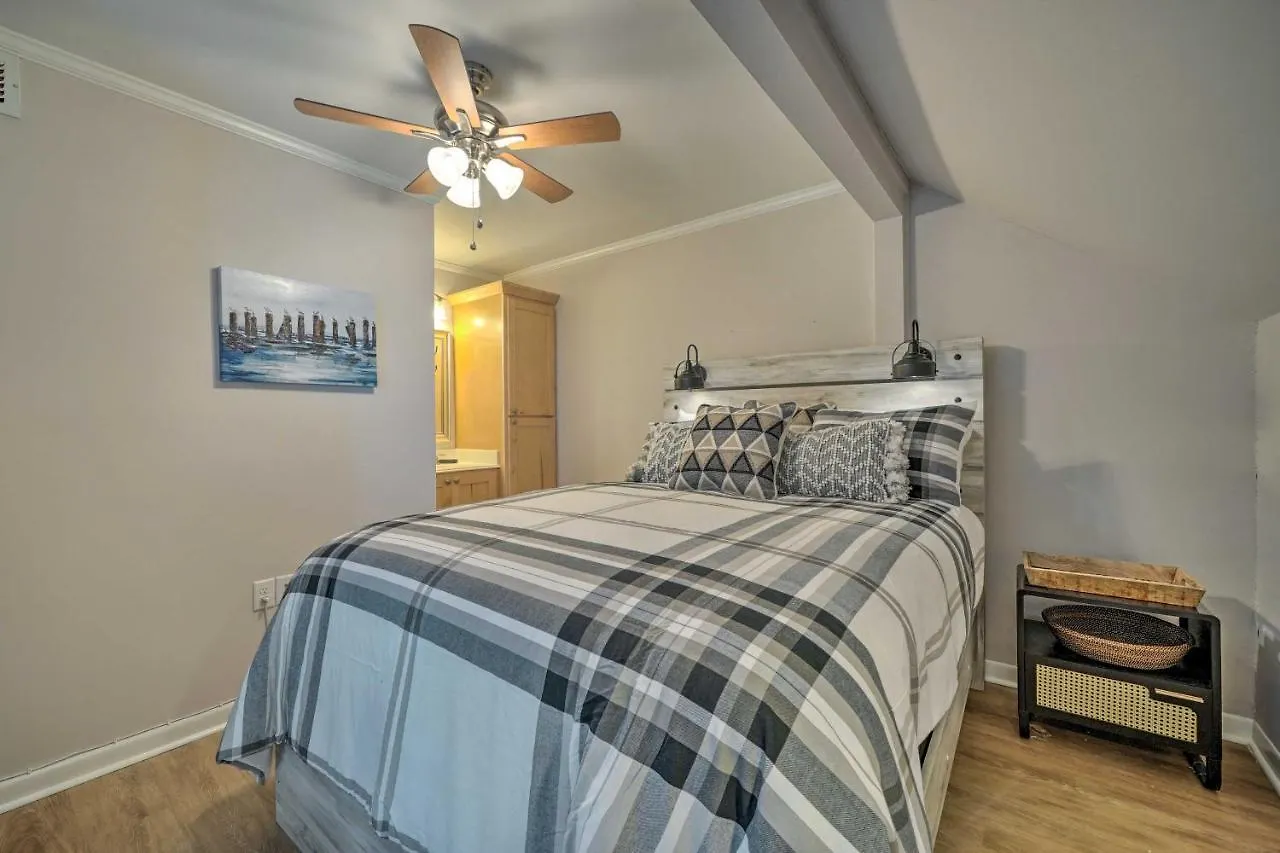 Apartment Beachfront With Unobstructed Ocean Views! *