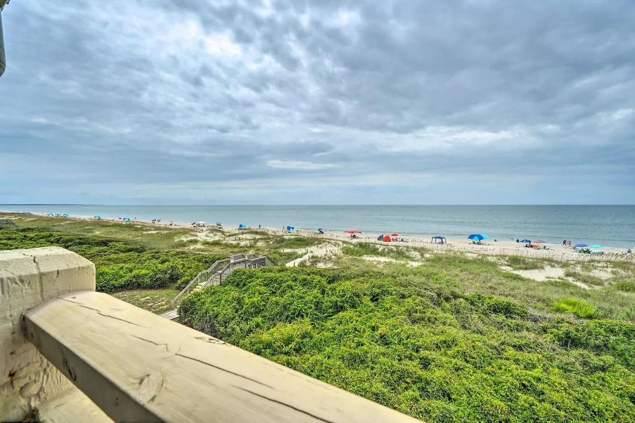 Beachfront With Unobstructed Ocean Views! Apartment *