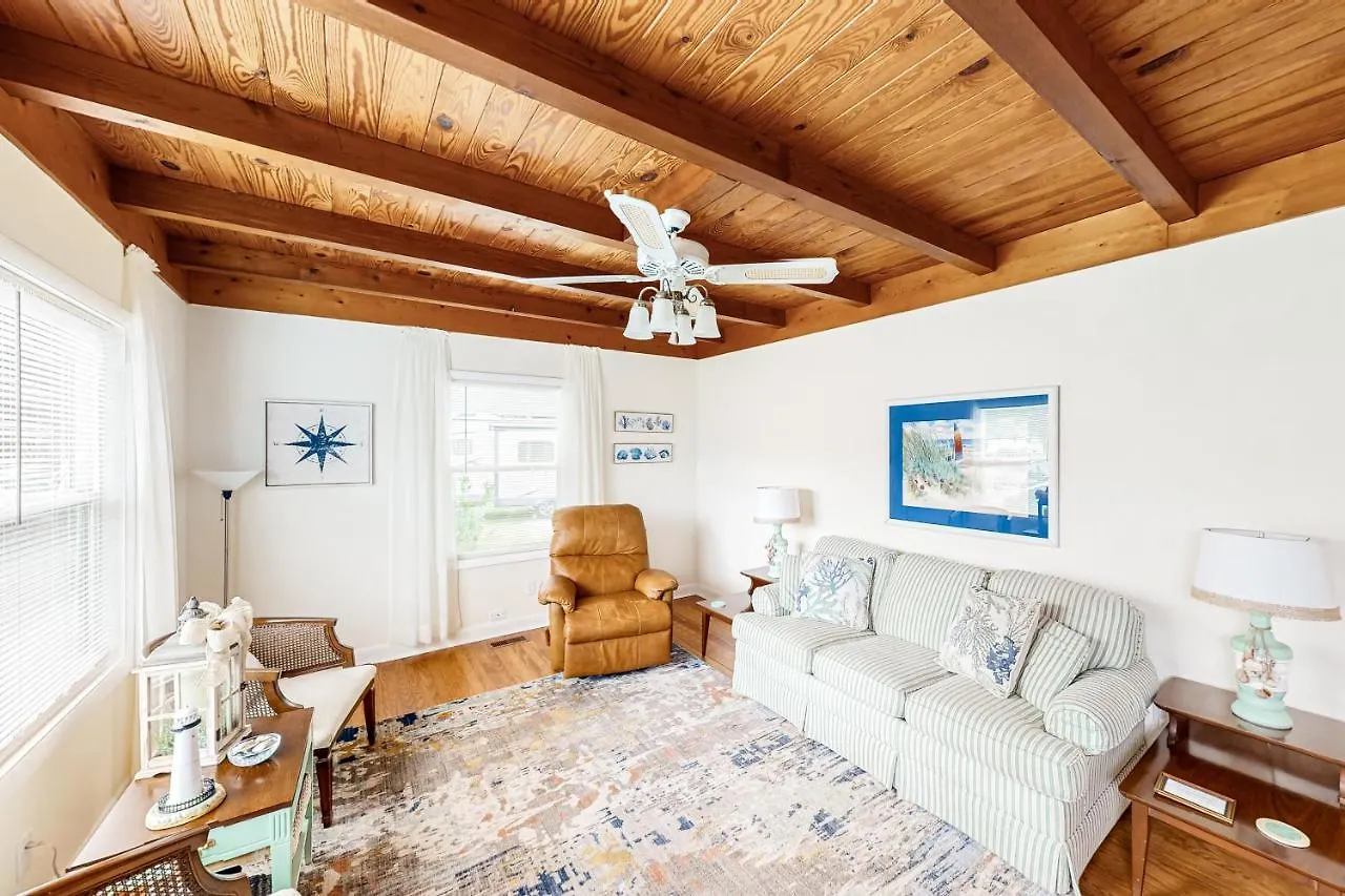 Ginny's Coastal * Oak Island