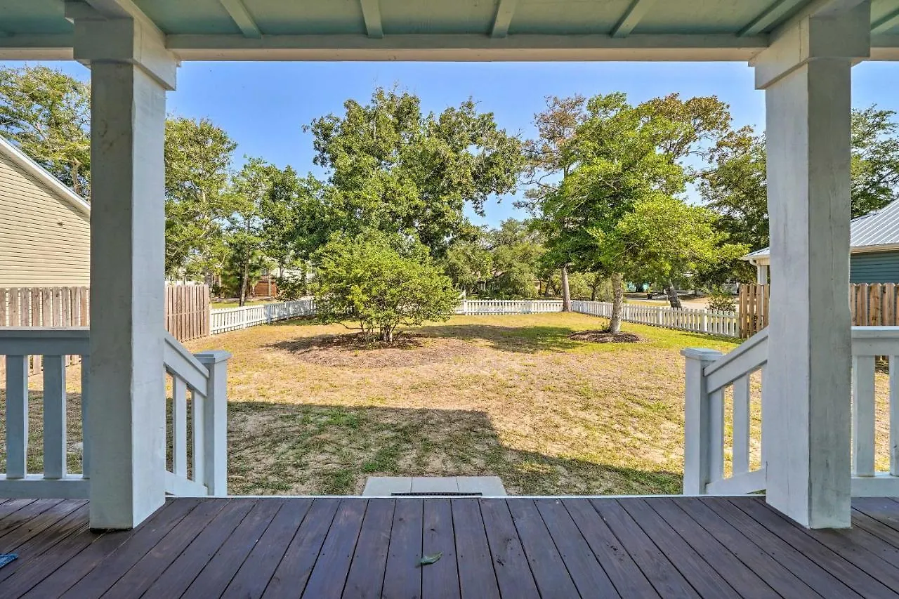 Historic Family Less Than 1 Mi To Long Beach! Oak Island
