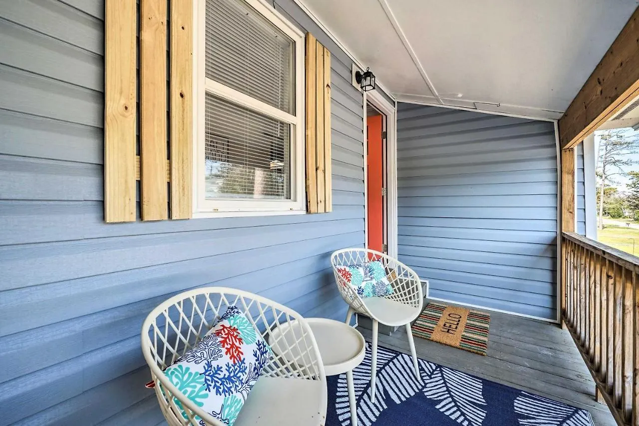Duplex Unit Less Than 2 Mi To Fishing And Access * Oak Island