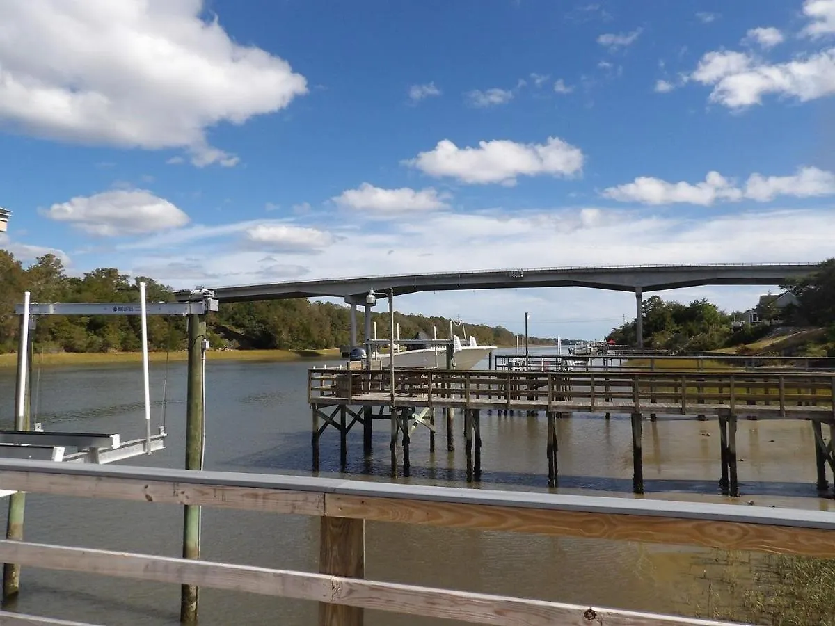 108 W Yacht Drive Oak Island