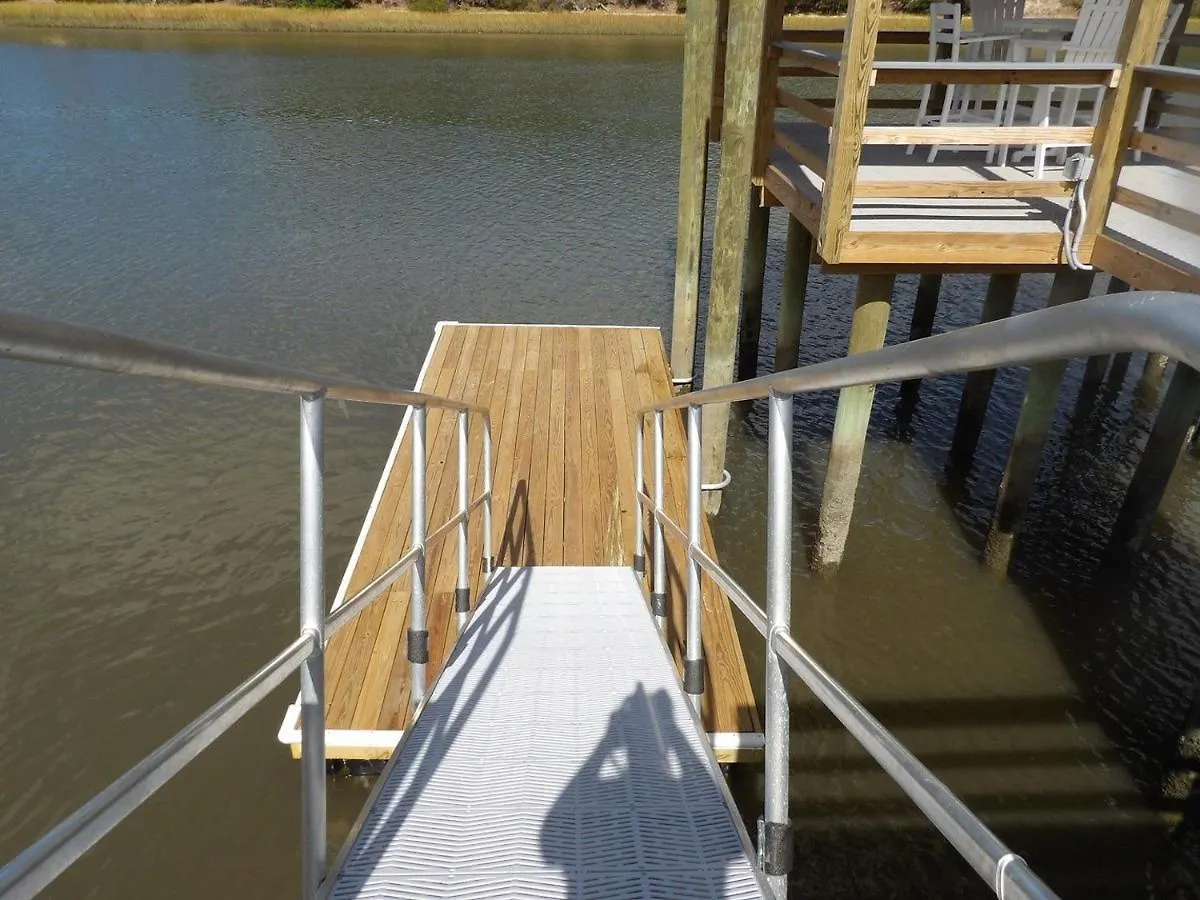 108 W Yacht Drive Oak Island