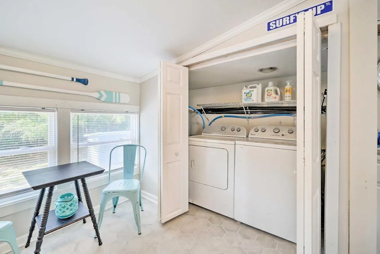 Duplex Unit Less Than 2 Mi To Fishing And Access Holiday home Oak Island