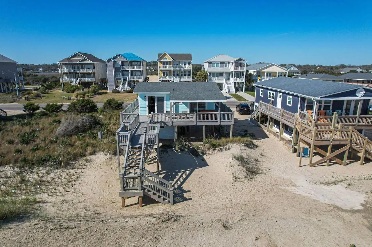 Small Pleasures Holiday home Oak Island