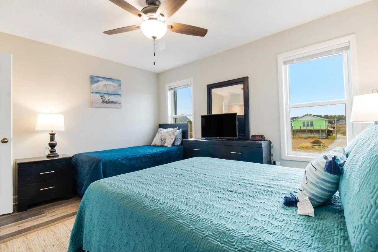 What's Up Dock Holiday home Oak Island