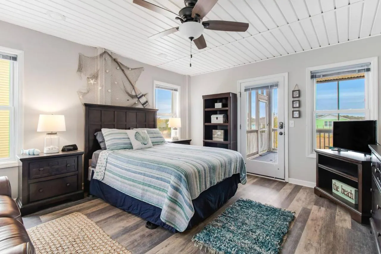 Holiday home What's Up Dock Oak Island
