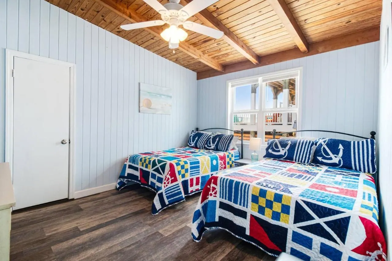 Somewhere On A Holiday home Oak Island